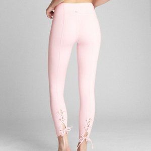 GAP Fit Lt. Pink Blackout Technology Lace-Up Leggings Size M